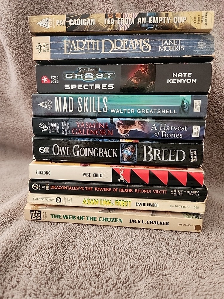 Sci-Fi Assortment Of Paperback Books Lot Of 10 (Lot #7)