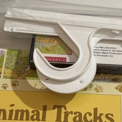 Animal Tracks W/ Cassette Tape W/ Bag By: Arthur Dorros 1991 Like New Vintage