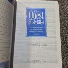 QUEST STUDY BIBLE Zondervan Genuine Burgundy Leather 1994 Thumb Index