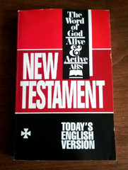 The Word of God Alive & Active New Testament Today’s English Version ABS 1993