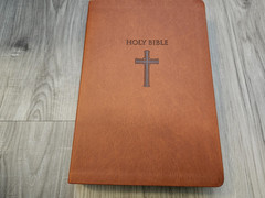Super Giant Print Bible NKJV Imitation Leather Largest Print 16 point BRAND NEW!