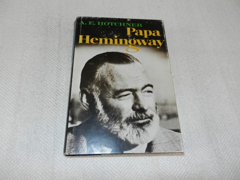 WW II Great writer & war correspondent „PAPA HEMINGWAY: A PERSONAL MEMOIR”