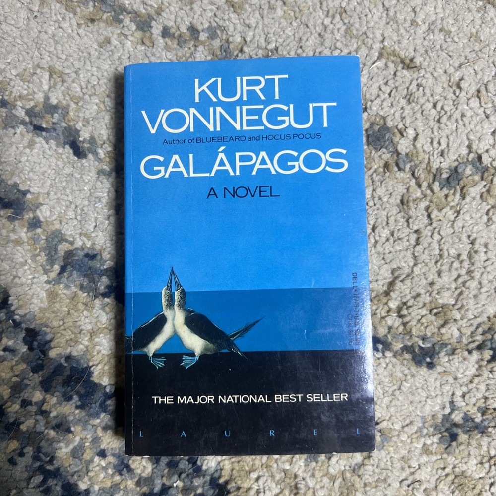 Galapagos A Novel by Kurt Vonnegut 1st Trade Ed Vintage Book 1985 HCDJ