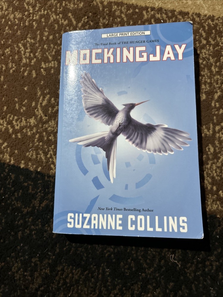 Mockingjay by Suzanne Collins (2012, Trade Paperback)