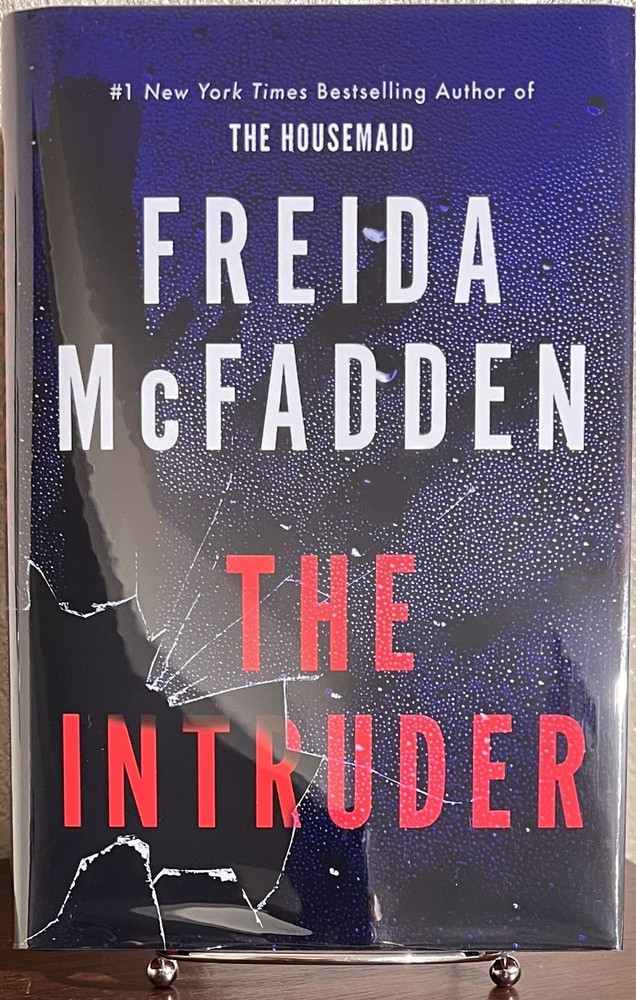 THE INTRUDER by Freida McFadden (2025, Hardcover) 1st/2nd – Sprayed Edges Deluxe