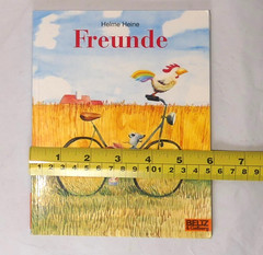 2 Children’s Books Friends & Freunde /English and German Versions by Helme Heine