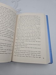 Mockingjay (The Hunger Games) – Hardcover By Suzanne Collins – VERY GOOD