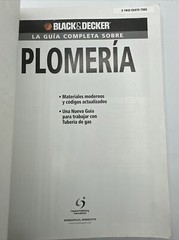 La Guia Completa Sobre Plomeria Spanish Paperback Black & Decker 2009 334 Pages