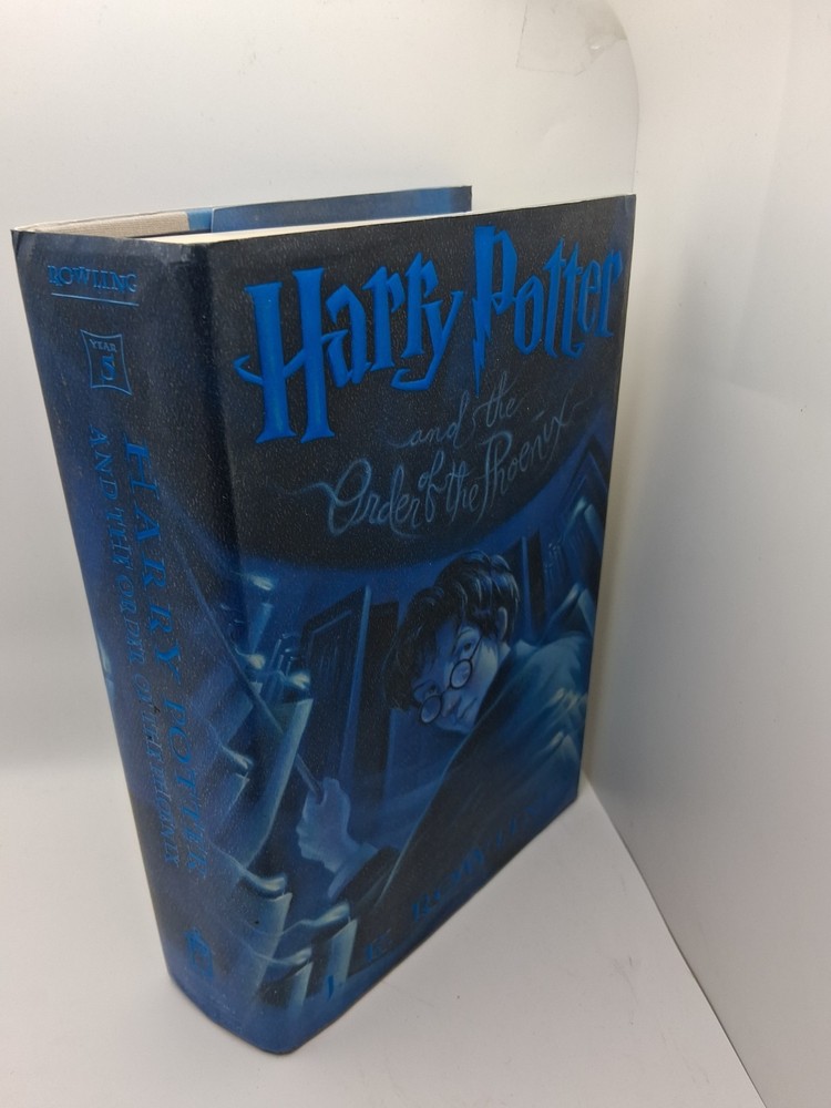 Harry Potter: Order of the Phoenix 1st Edition 1st Printing w/errors 683,4 HC DJ