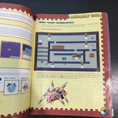 Pokemon Gold and Silver Strategy Guide Brady Games 2000 Holographic Cover