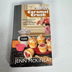 Jenn McKinlay Cupcake Bakery Mystery Series Books 1-4 Lot Cozy Fiction Paperback