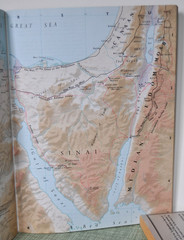Oxford Bible Atlas by Herbert G. May, editor. Paperback, 10 x 7.5 in.–very good