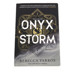 Onyx Storm Paperback Book – Rebecca Yaros