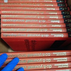 Popular Mechanics Do It Yourself Encyclopedia VTG 1979 volumes 1 to 18