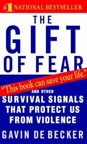 The Gift of Fear: And Other – Paperback, by de Becker Gavin – Acceptable n
