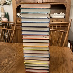 Lot of Diary of A Wimpy Kid Books (Vol. 1-16, 18) & Do it Yourself VG PLUS
