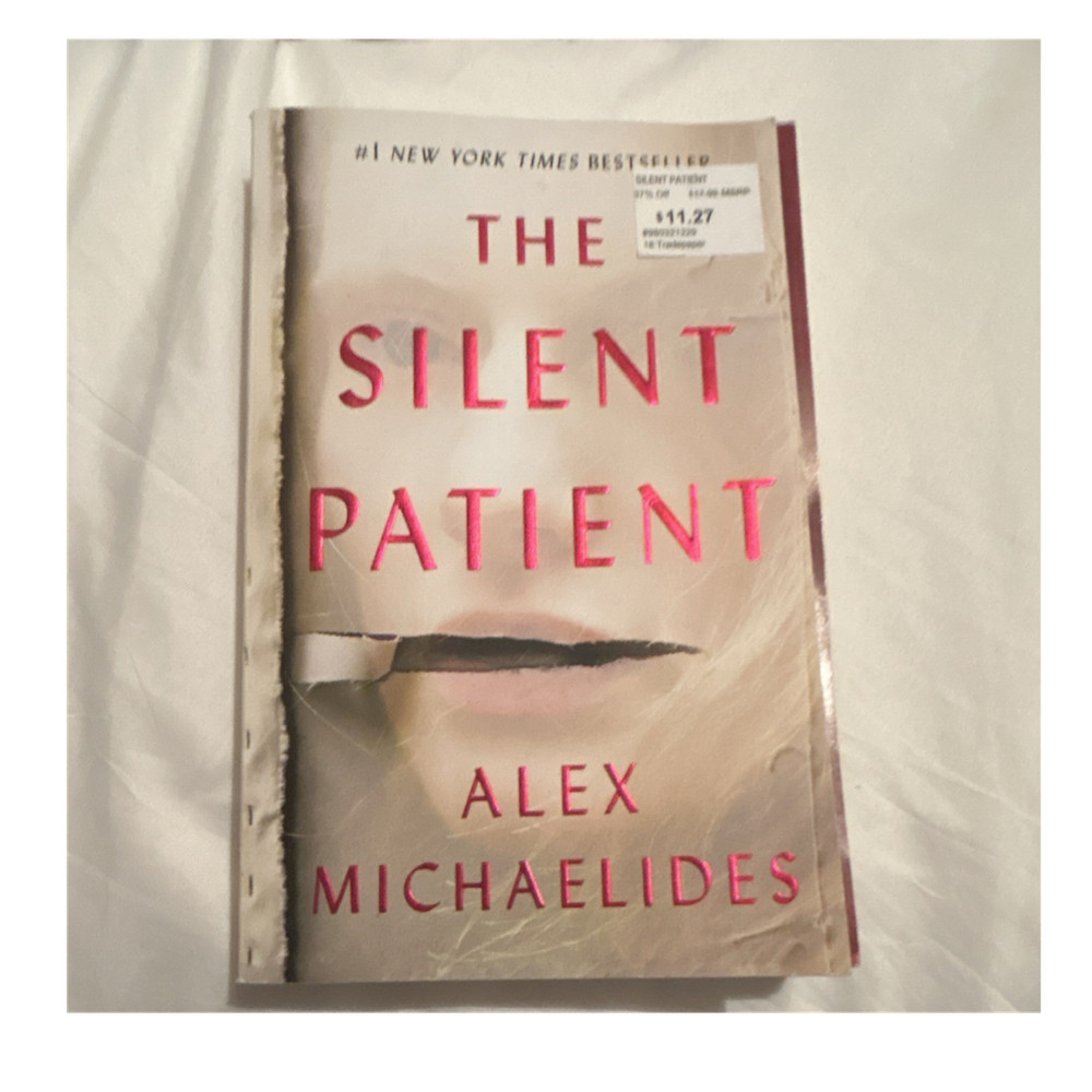 Alex Michaelides The Silent Patient paperback 2021 Celadon Books