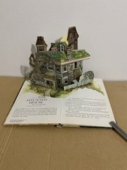 Vtg A Visit To The Haunted House Troll Pop-Up Book 1987 Hallmark Halloween