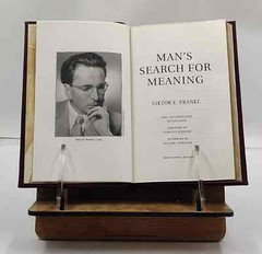 Man’S Search For Meaning [Premium Leather Bound]