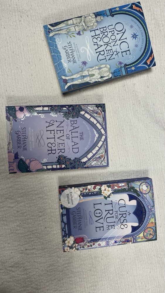 Once Upon a Broken Heart – Waterstones Exclusive Edition Set