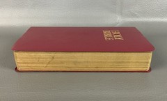 Holy Bible NIV With Helps Words of Christ in Red Letter Edition Zondervan