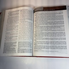 Jeremiah Study Bible-NKJV (Hardback or Cased Book) Dust Jacket Jeremiah