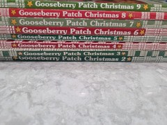 Lot 8 Gooseberry Patch softcover Christmas Cookbooks 9 8 7 6 5 4 3 2