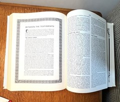 Holy Bible King James Version Our Family Bible 1971 White & Gold 11.5” Vintage