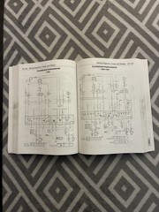 Saab 900 16 Valve Official Service Manual 1985-1993 Robert Bentley