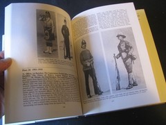BRITISH INFANTRY UNIFORMS SINCE 1660 M. BARTHROP VG/NN