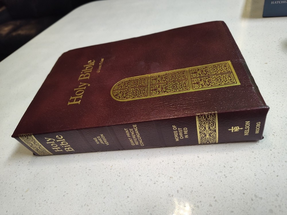 Holy Bible King James Version Giant Print Red Letter Concordance Nelson 883CBG