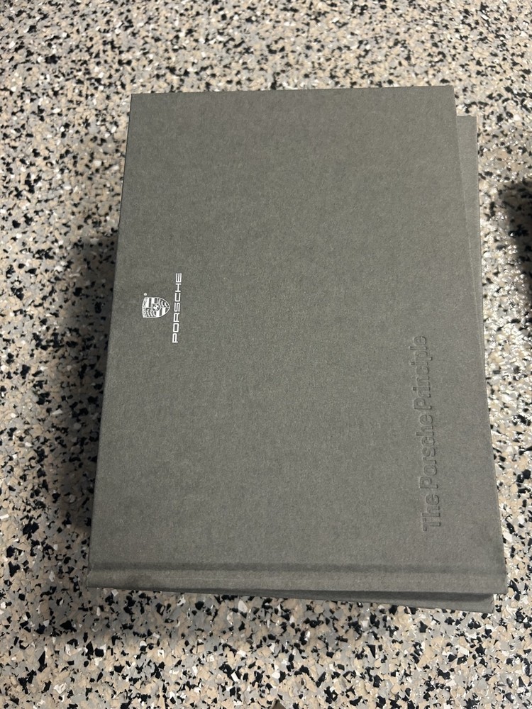 🏎️ The Porsche Principle – Hardcover Brand Book (77 Pages, 09/2017)