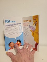Sesame Street WORDS ARE EVERYWHERE Learning Series Bilingual Kit – Book DVD More