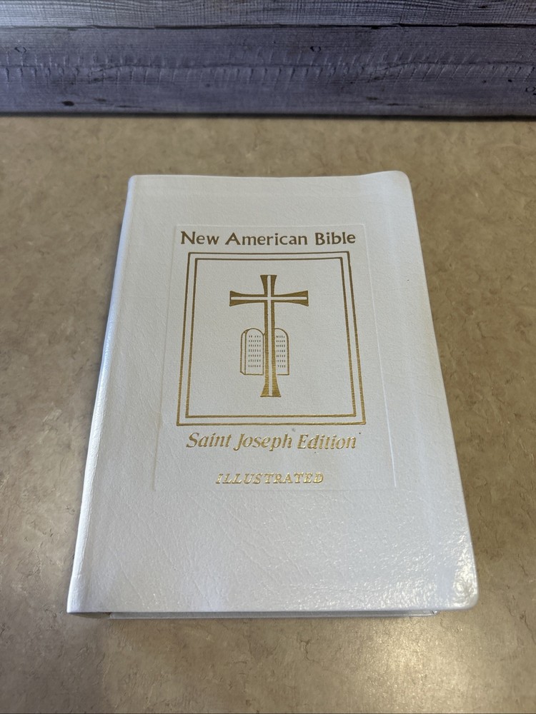 LEATHER New American BIBLE St. Joseph Edition Gilded Page Edges illustrated 1987