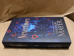 NEVERTHORN by Shannon Mayer – Exclusive Edition Sprayed Edge HARDBACK & swag