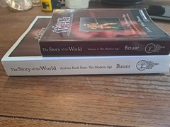 Lot 2 Story of the World Volume 4 Book And Activity Book – Homeschool History
