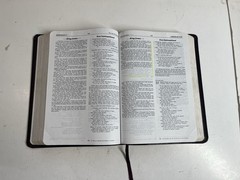 Zondervan 1985 NIV/KJV Parallel Bible Burgundy Bonded Leather (1984 NIV Text)