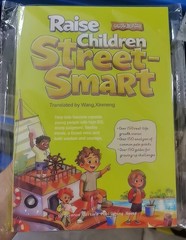 Raise Children Street-Smart Comic Edition: Helping kids build Confidence