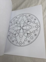 352 PAGES OF ACTIVITY THE COLORING BOOK – THE COLOURING BOOK FOR GROWN UPS