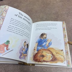 “First Bible Stories” Hardcover Children’s Book W/383 Gold Edge Pages