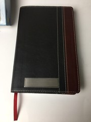 NIV Thinline Bible Charcoal/Maroon Christs Word Red 8.5x5x1 Silver Pg Edges Gift