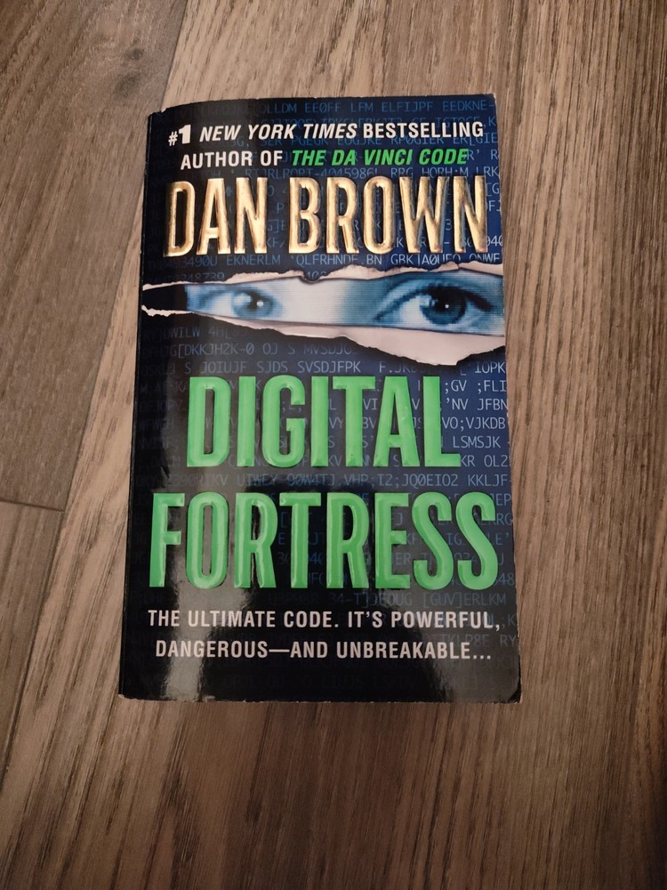 Digital Fortress by Dan Brown (Very Good Condition)
