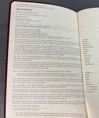 Holy Bible NIV With Helps Words of Christ in Red Letter Edition Zondervan