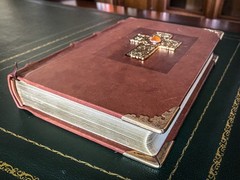 Family Russian Bible – Handcrafted – Leather Gift Box – Gold Edges – Cyrillic