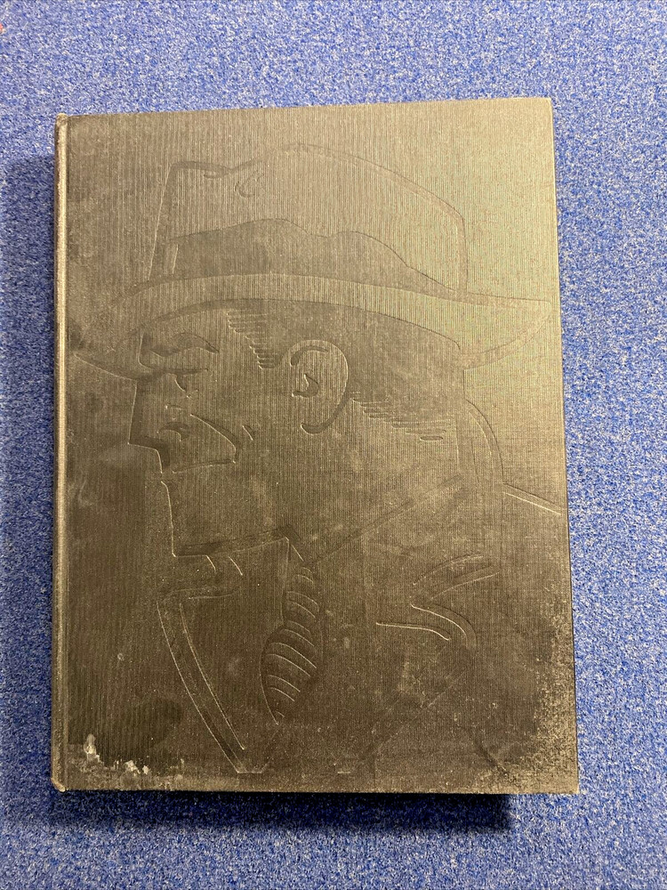 The Celebrated Cases of Dick Tracy 1931-1951 Hardcover Book 1970 291 Pages
