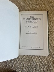 The Mysterious Shroud, Ian Wilson, hardcover, dust jacket, 1986, Mint