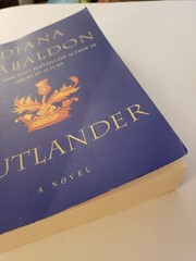 Outlander Ser.: Outlander : A Novel by Diana Gabaldon (1998, Trade Paperback)