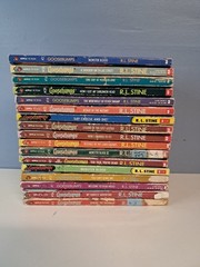 Lot Of 17 Vtg Goosebumps Books 1st Scholastic Printing