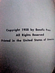What is a fish , 1958 Edition (The What is it series) Gene Darby, X school book