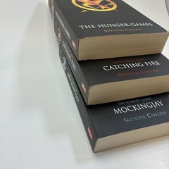 📚 The Hunger Games Trilogy Boxed Set | Suzanne Collins | 3 Books | Good
